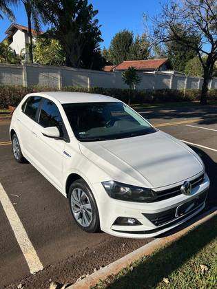 VOLKSWAGEN POLO 1.0 200 TSI COMFORTLINE AUTOMÁTICO VOLKSWAGEN POLO 1.0 200 TSI COMFORTLINE AUTOMÁTICO